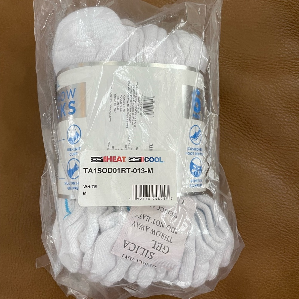 32 degrees no show socks size medium